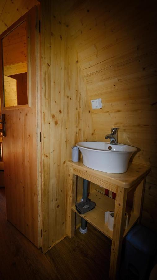 Les Roulottes De La Ferme Des Chanaux Saint-Julien-d'Ance Екстер'єр фото